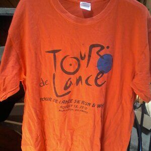 Lance Armstrong t shirt    Large